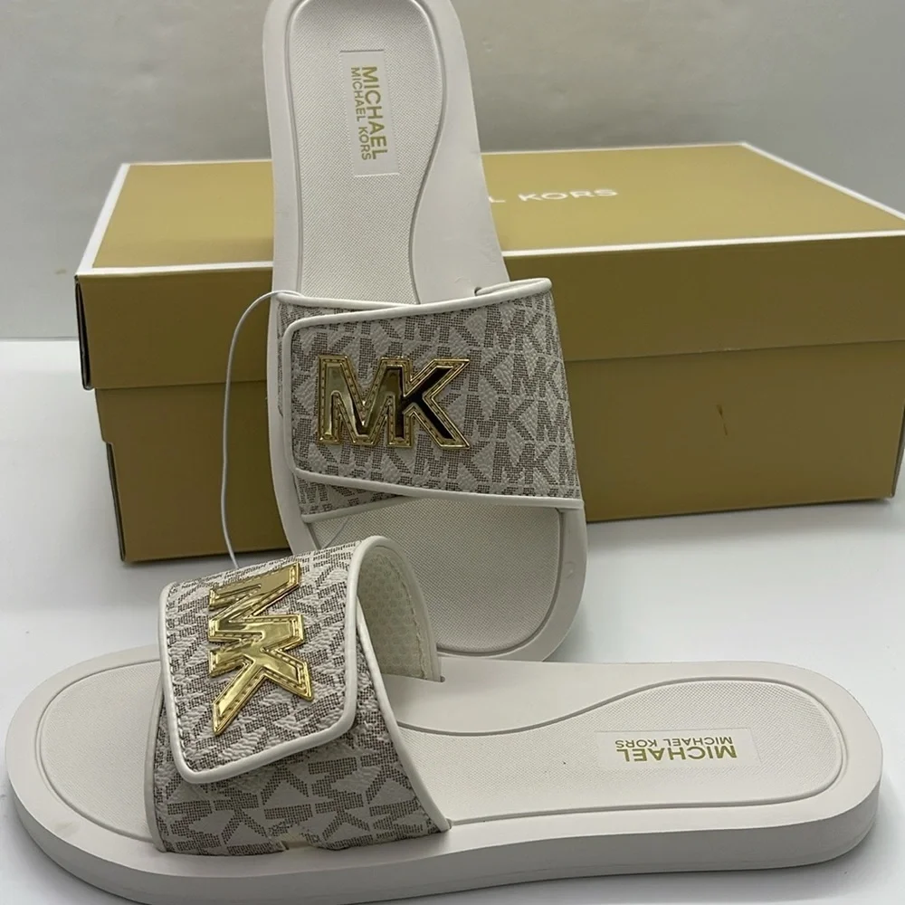MICHAEL KORS Palmer Signature Logo Slide Sanda Vanilla  NWT